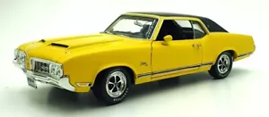 Auto World 1/18 Scale - AMM996/06 - 1970 Oldsmobile Cutlass SX - Rally Yellow - Picture 1 of 5