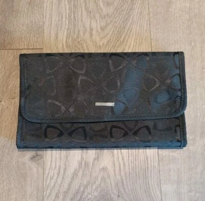 Estuche Bolsa de Maquillaje Plegable Liz Claiborne Negro Foto 1 de 3