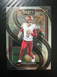 2024 Panini Select - Premier Level Jayden Daniels #112 (RC) (F4) - Picture 1 of 2