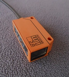 IFM elektronic * Lichtschranke kapazitiv * infrarot Sensor OU5018 * TOP - Bild 1 von 6