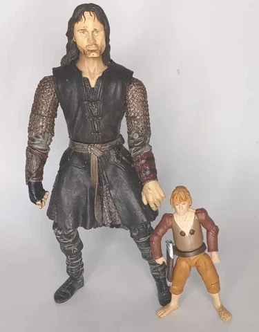 Lord Of The Rings 3" Bilbo & Marvel 6" Aragorn Figure's Lot of 2 Cover