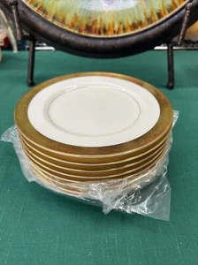 8 MIKASA BONE CHINA "HARROW" 7 1/2" SALAD PLATES GOLD ENCRUSTED BAND - Picture 1 of 5