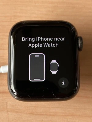 Apple Watch Series SE GPS LTE 40mm Space Grey Aluminum & Ceramic Case No Strap - Image 1 of 4