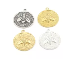 Ciondolo ape, charms ottone grezzo, oro lucido, argento lucido, argento antico 4577 - Foto 1 di 6