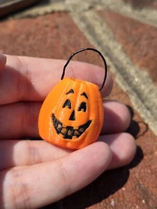 Miniaturwaage Trick or Treat Kürbis doppelseitig Jack O' Lantern Süßigkeiten Eimer - Bild 1 von 6