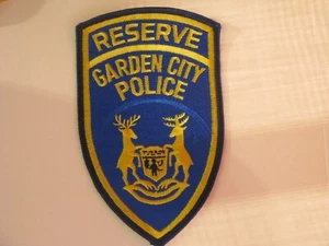 GARDEN CITY, MICHIGAN RESERVE POLICE SHOULDER PATCH MI - Picture 1 of 2