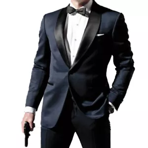 Maßgefertigter dunkelblauer Skyfall Smoking mit schwarzem Satin Schalkragen Revers Hochzeitsanzüge - Bild 1 von 3