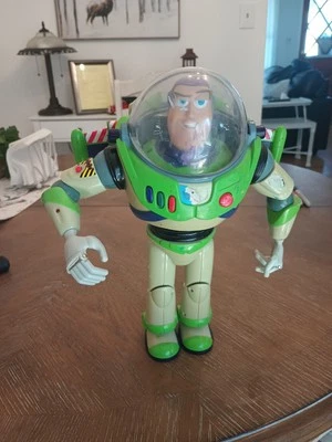 Pixar Buzz Año Luz Funcionando Disney Think Way I'm Buzz Lightyear Foto 1 de 4