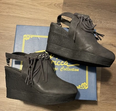 Sbicca Allegretto Grey Bootie Size 10  New in Box - Image 1 of 4