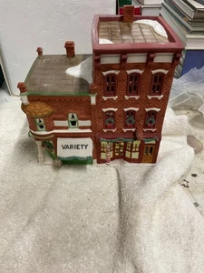 DEPT 56 Christmas in the City Variety Store and Barber Shop #59722 - Bild 1 von 12
