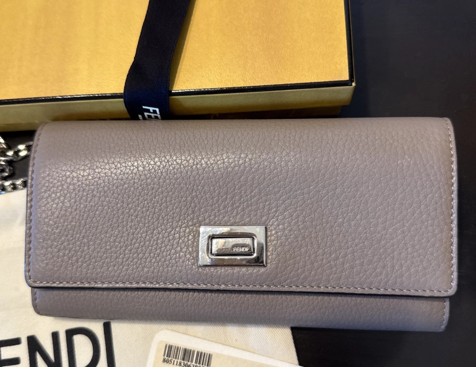 Auténtica Cartera FENDI Continental Peekaboo 8M0427 Gris Tortora con caja y bolsa para el polvo Foto 1 de 4