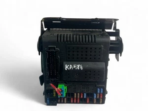 KA486 VOLVO Fuse Box Module 30728542 - Picture 1 of 6
