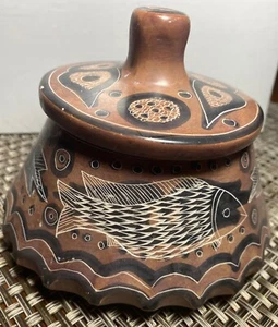 Unique Handcrafted in Kenya Soapstone Lidded Box Etched Fish Design AS IS - Picture 1 of 9