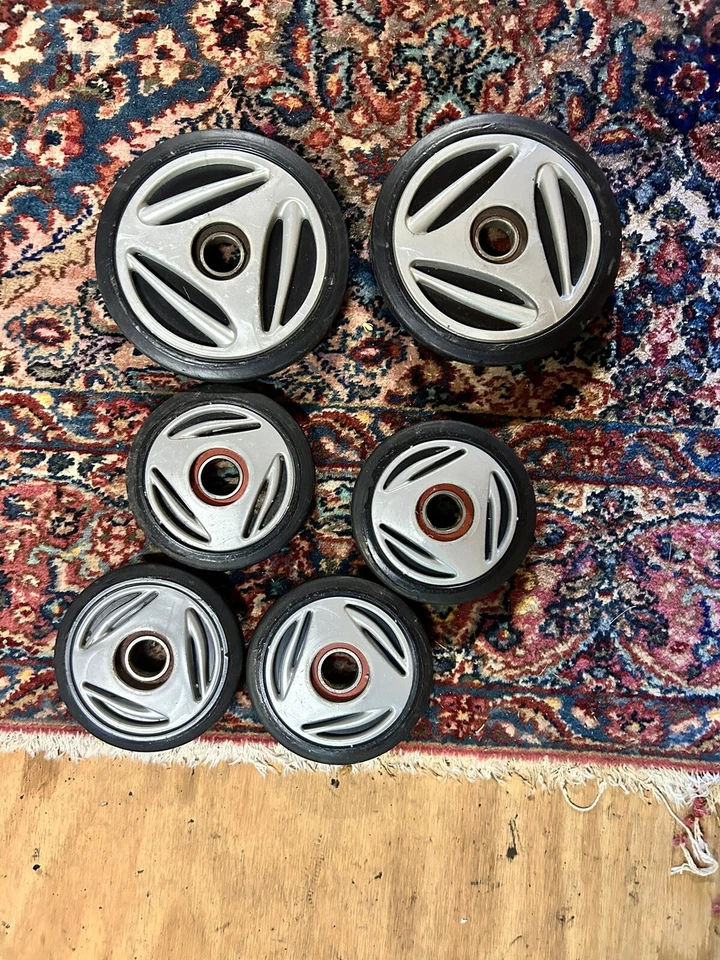 2003-2005 Ski-doo Mxz X 600 Ho Rev Track rodas ociosas prata 180mm 800 500ss 135 - Imagem 1 de 1