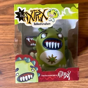 The Axtrx Figure Nubbed Creature by Attaboy Vinyl 2003 Rock America BOXED - Imagen 1 de 8