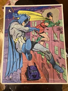 Rare Vintage BATMAN AND ROBIN FRAME TRAY PUZZLE 1966 WATKINS - Picture 1 of 8