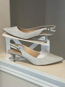 I. Miller Samaria spitz zulaufende Damen-Pumps Pfennigabsatz Größe 9,5M Farbe: silber - Bild 1 von 11