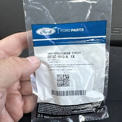 *1 Único* Tuerca de rueda genuina OEM Ford Fiesta 2011-2013 BE5Z1012A Foto 1 de 2