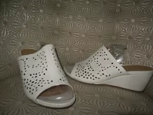 NATURALIZER Charlotte Womens White Leather 3" Wedge Slide Sandal 11W $89 - Picture 1 of 17