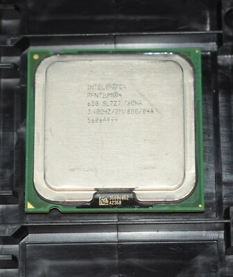 INTEL SL7Z7 Pentium 4 650 CPU Socket 775 3.4GHz Processor - Image 1 of 4