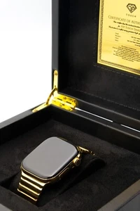 APPLE WATCH SERIE 10 46 MM OR 24 CARATS ÉDITION LIMITÉE PERSONNALISÉE - Photo 1 sur 5