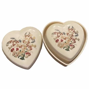 Vintage verschachtelte Schmuckschatullen Kunststoff Herzform Blumen Design 2er Set - Bild 1 von 5