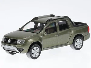 Renault Duster Oroch Pick-Up 2015 verde metallic modello di auto Norev 1:43 - Foto 1 di 4