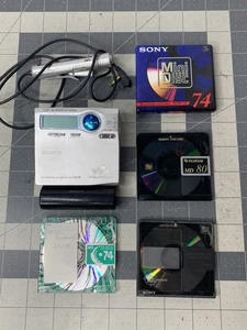 SONY MZ-R910 MInidisc Player MD MDLP Portable MD Walkman, 4 Discs, Tested (H2) - Picture 1 of 21