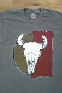 Vintage single stitch BUFFALO BILL CENTER t shirt COW SKULL WYOMING Souvenir - Picture 1 of 3