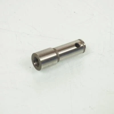 Axe arbre de pompe à eau origine pour moto Suzuki 125 RM 1996 à 2000 17511-27C11 - Photo 1/4