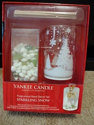2010 Yankee Candle "Sparkling Snow" Fragranced Reed Decor Set  - Image 1 of 4