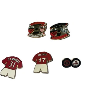 Manchester United Football Club Pin Badge Bundle/Job Lot 7 - Picture 1 of 7