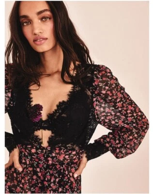 NWT Victoria's Secret For Love & Lemons Melrose Black Floral Robe  Sz S - Imagem 1 de 3