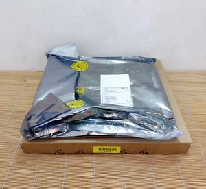 Neu Cisco C6800-16P10G Catalyst 6800 16 port 10GE integrated DFC4 New Sealed - Bild 1 von 1
