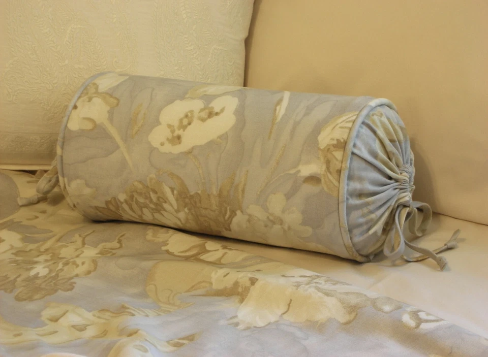 NUEVO Rollo de almohada enrollable para cuello Ralph Lauren Hathersage personalizado Foto 1 de 1