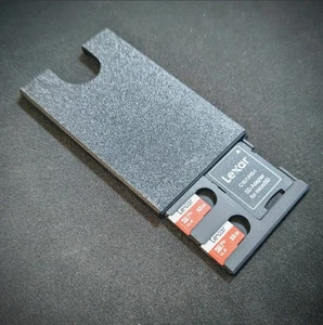 Portable SD & Micro SD Card Organizer | Electronics, Gaming, Travel, Photography - Picture 1 of 7
