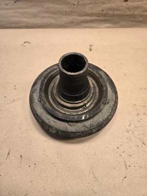 BRIDA RUEDA BUJE TRASERO JAGUAR XJS XJ6 SERIE XJ12 CBC1784 Foto 1 de 4