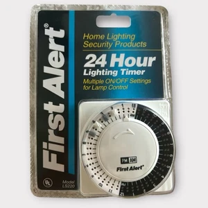 First Alert 24 Hour Lighting Timer Model LS220 Home Security Prevention NEW - Picture 1 of 2