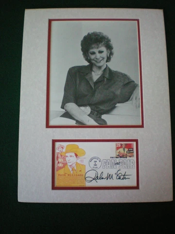 REBA Mc ENTIRE FIRST DAY COVER AUTOGRAPHED MATTED W/PHOTO 12 X 16 (HALL OF FAME) Cover