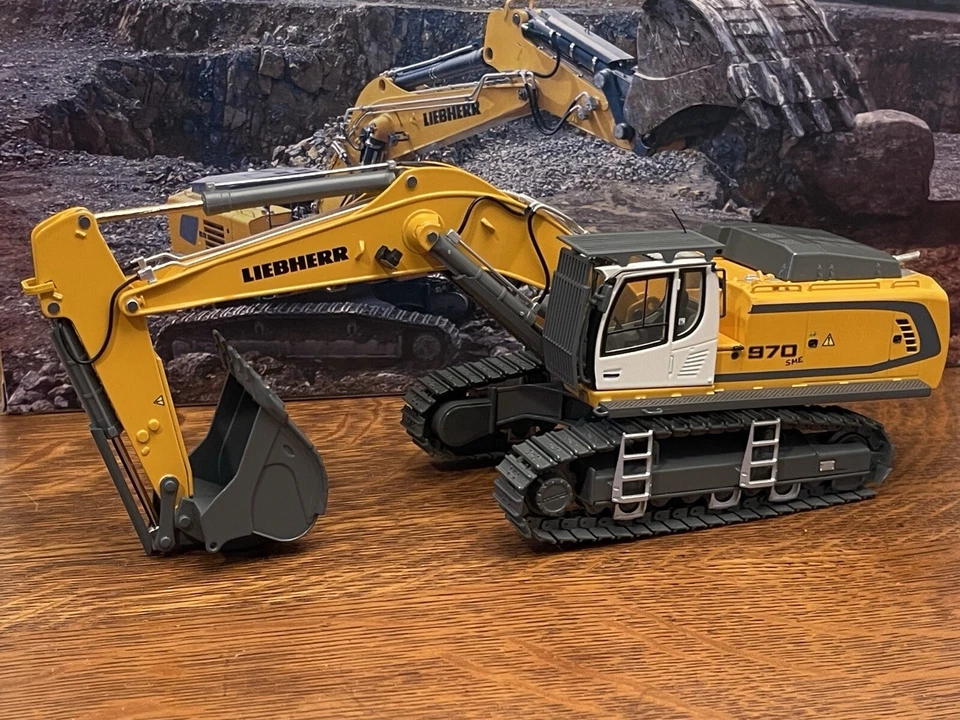 LIEBHERR WSI R 970 SME ESCAVADEIRA #02-1556 1:50 MIB RARA - Imagem 1 de 4