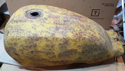 Honda GL500 Silverwing mini Goldwing tanque de combustível gasolina bom dentro GL650?? - Imagem 1 de 4