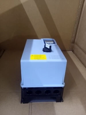 WEG CFW500B24P0T4DB66DSG2 CFW500 Series Frequency Drive 24 A 380-480 VAC - Image 1 of 4
