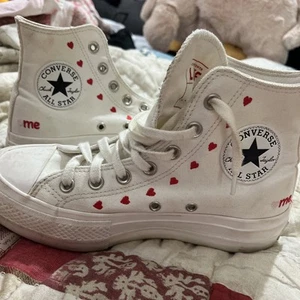 Converse Chuck Taylor High Top All-Star Lift Platform Hearts Sneaker White 6.5 - Picture 1 of 7