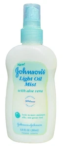 Johnson's Light Oil Mist with aloe vera 6.8 Oz - Picture 1 of 2