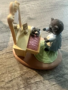Vintage Hallmark 1988 TENDER TOUCHES A Baby Brings New Love To Your Heart - Picture 1 of 7