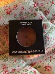 MAC SHEERTONE POWDER BLUSH - PINCH Me  - Picture 1 of 1
