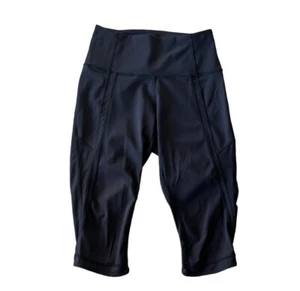 Lululemon Womens Black Capri Pants Cropped Pull On Size 8 - Picture 1 of 4