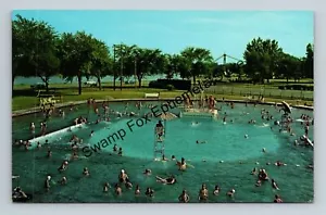 Postcard Municipal Swimming Pool Riverview Park Clinton Iowa - Picture 1 of 2