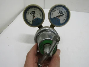 Vintage PUROX Union Carbide Oxygen Welding Regulator CGA-540 Steampunk GAUGES - Picture 1 of 6