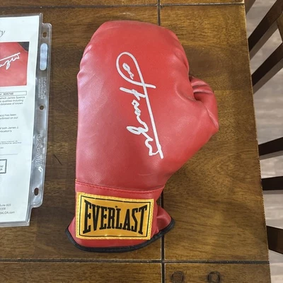 Joe Frazier Autographed Everlast Boxing Glove w/COA *NR* - Image 1 of 4